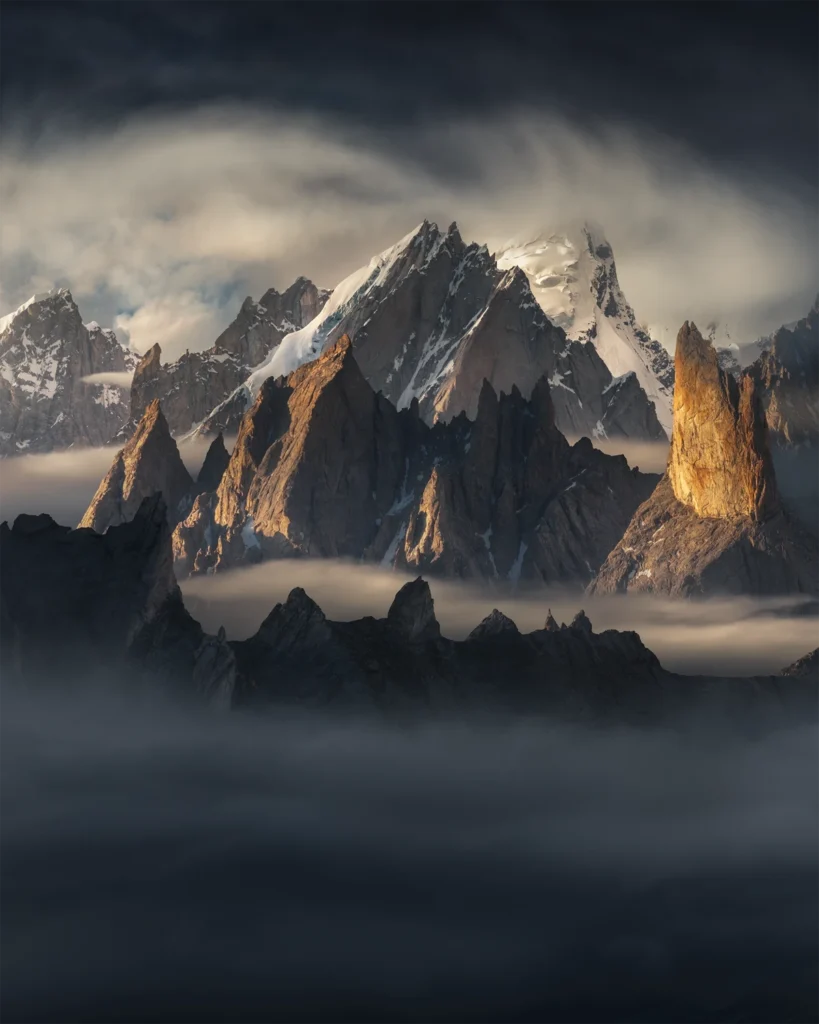 Golden light over the rugged peaks of Pakistan’s Karakoram Mountains, captured by landscape photographer Aytek Cetin.